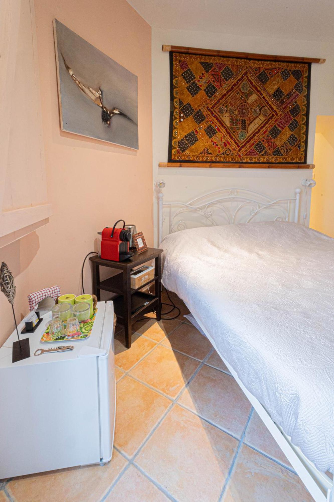 Villa Les Mimosas - 3 Chambres D'Hotes Plassac  Экстерьер фото